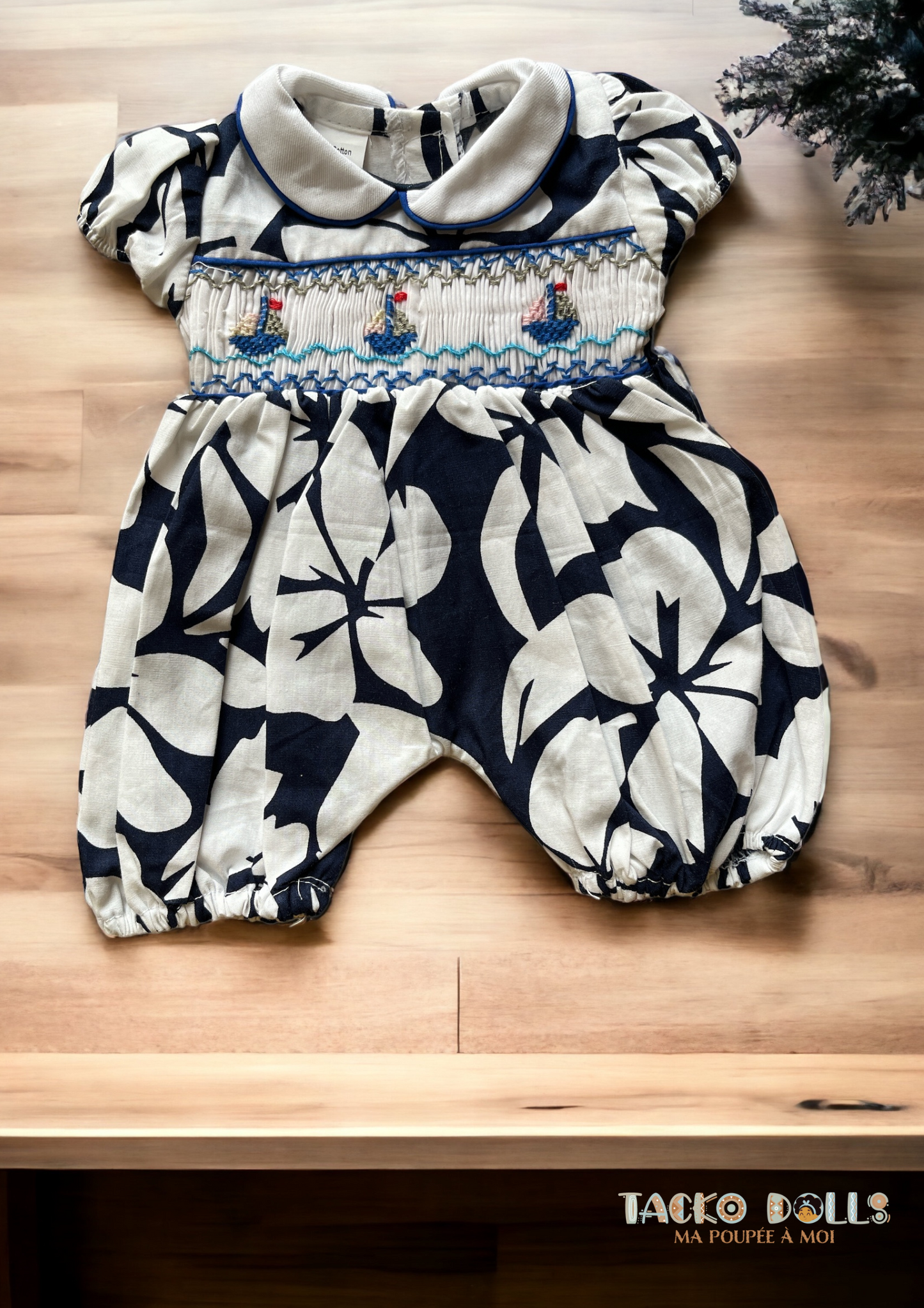 Combinaison coton brodé poupée 45 cm “Asma, la sage”