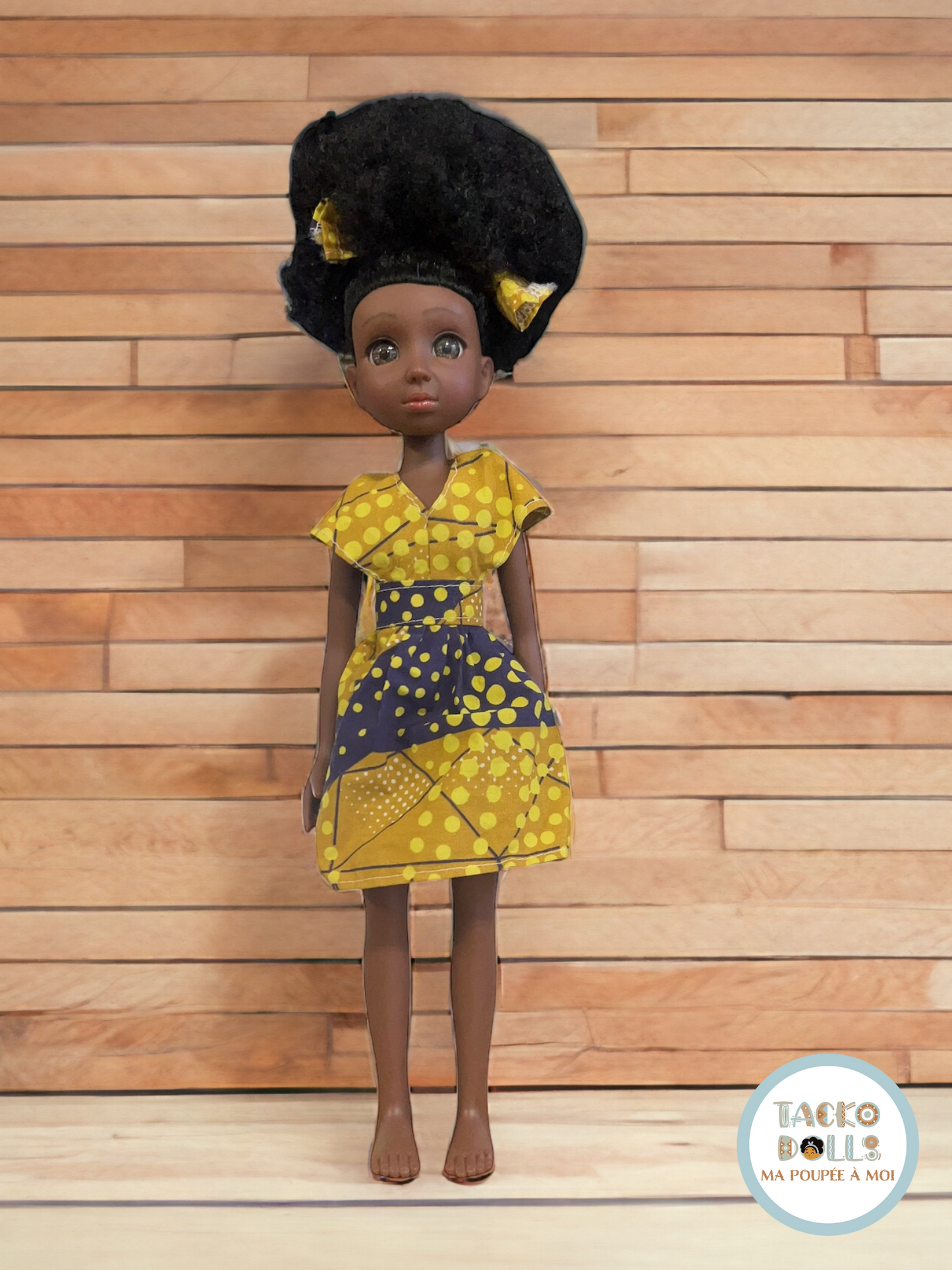 Poupée 35 cm "Lola" Jaune : Élégance Florale