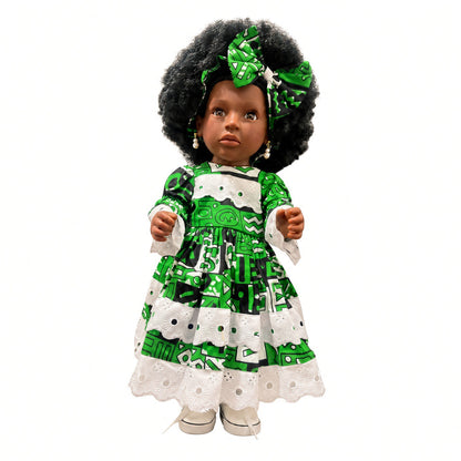 Adjoa – Poupée noire 45 cm aux cheveux crépus, robe wax verte