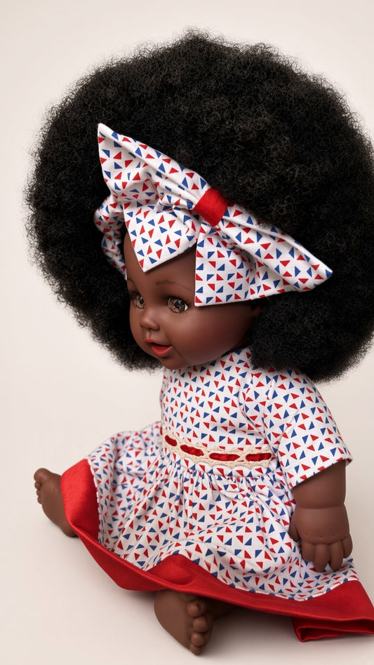 NZINGA JR – Poupée Noire 30 cm | Cheveux Crépus Afro + Robe Blanche à Motifs